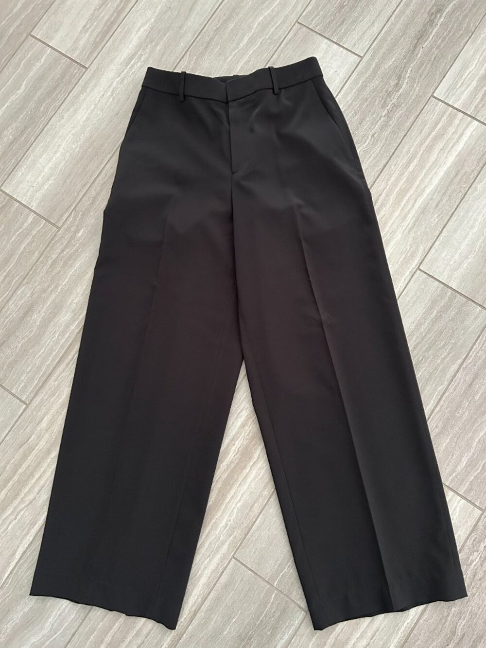 Uniqlo Lightweight Black Trousers Small